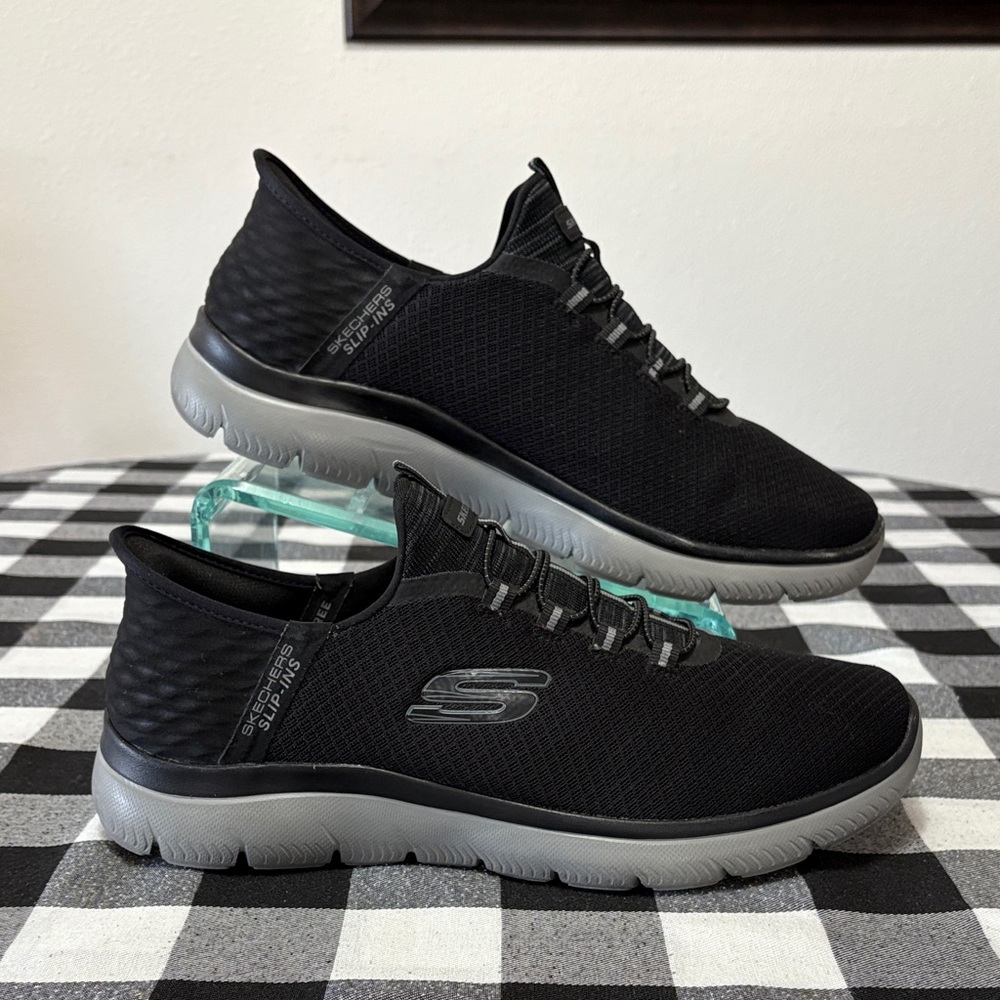 Skechers Slip-ins Hands Free Cooled Memory Foam Shoe Sneaker Summits High Range